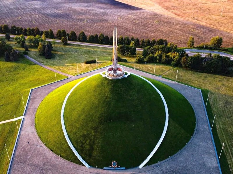 Фото Курган Славы